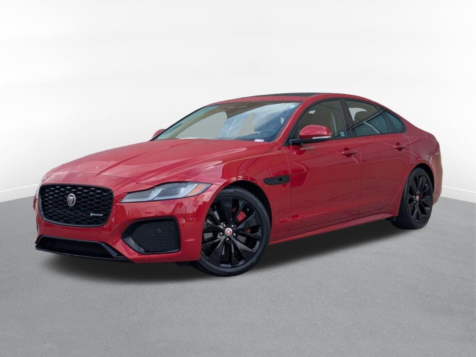 2023 Jaguar XF R-Dynamic SE's photo