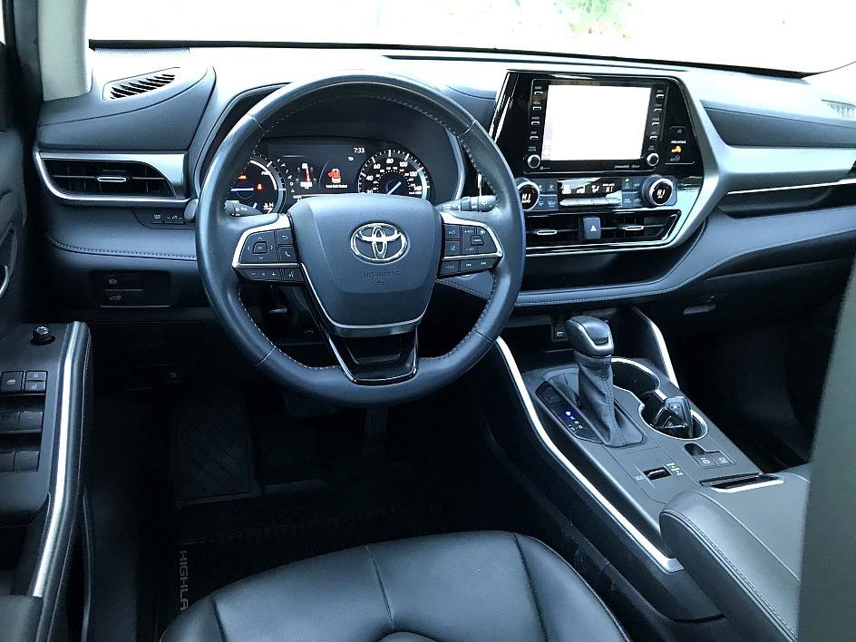2020 Toyota Highlander Hybrid XLE photo 11