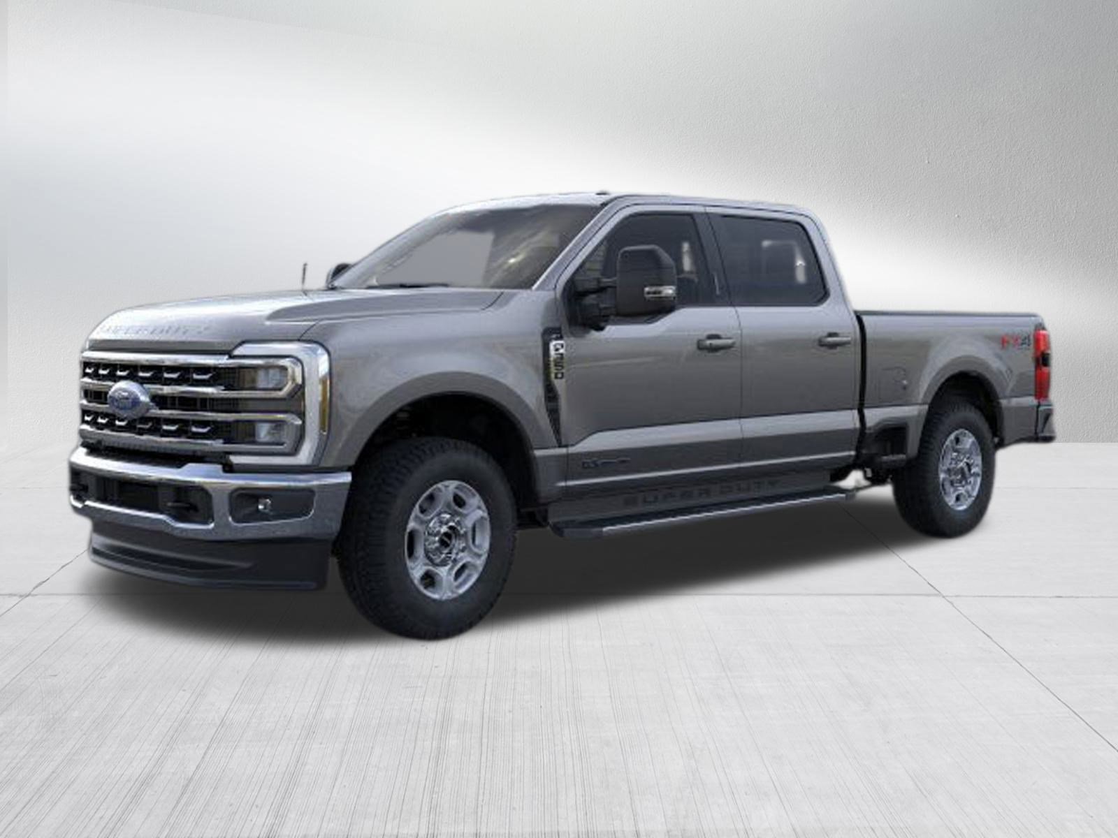2026 Ford F-350 XLT photo 4