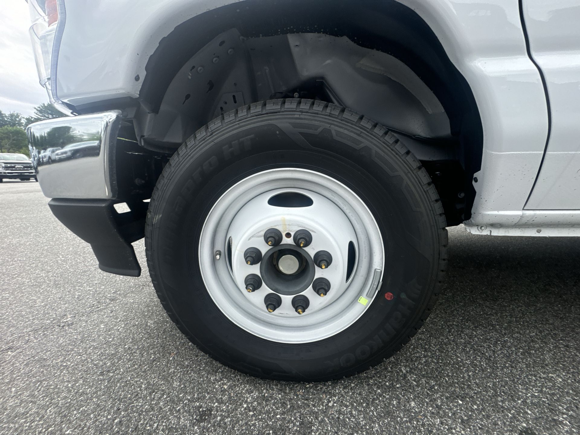 2026 Ford E-350 Base photo 2