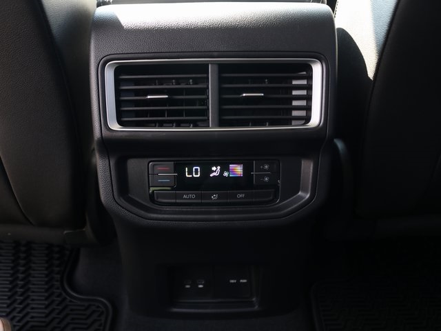 2026 Volkswagen Atlas SE Technology photo 25