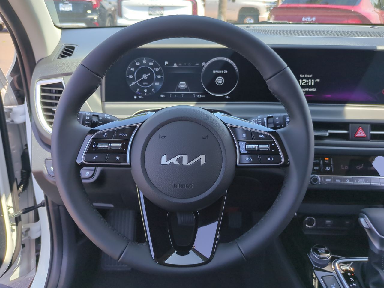 2026 Kia Seltos EX photo 9