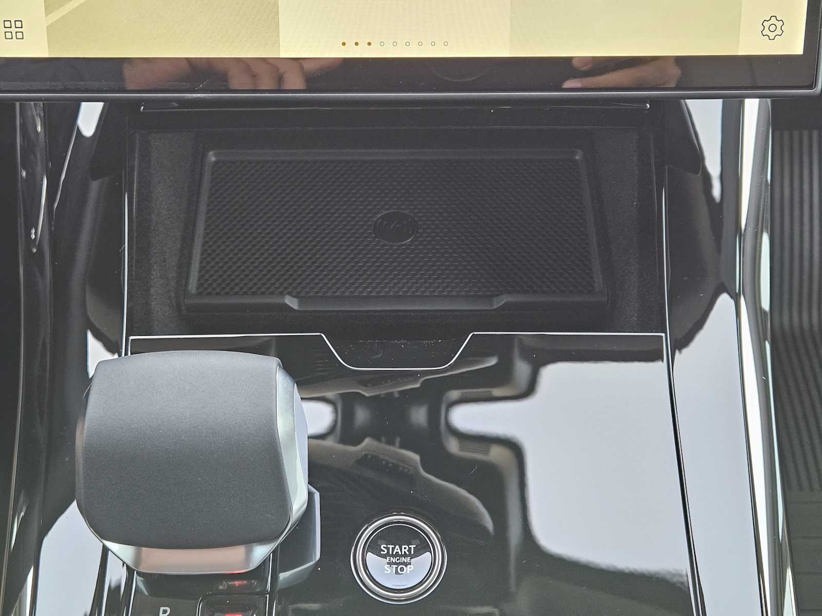 2025 Land Rover Range Rover Sport SE photo 17
