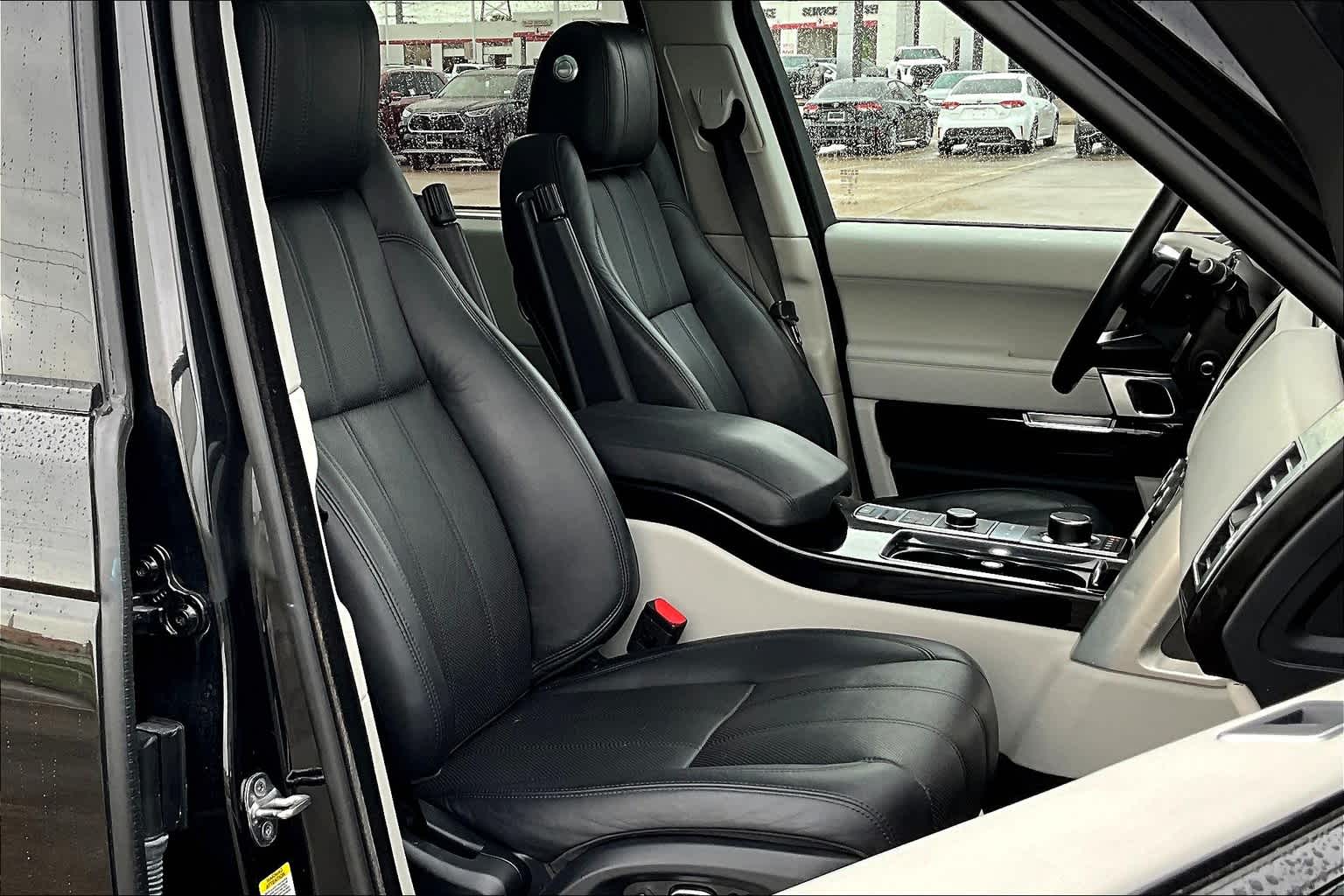 2015 Land Rover Range Rover SuperCharged photo 8