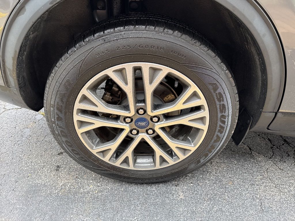 2021 Ford Escape Hybrid SEL photo 9