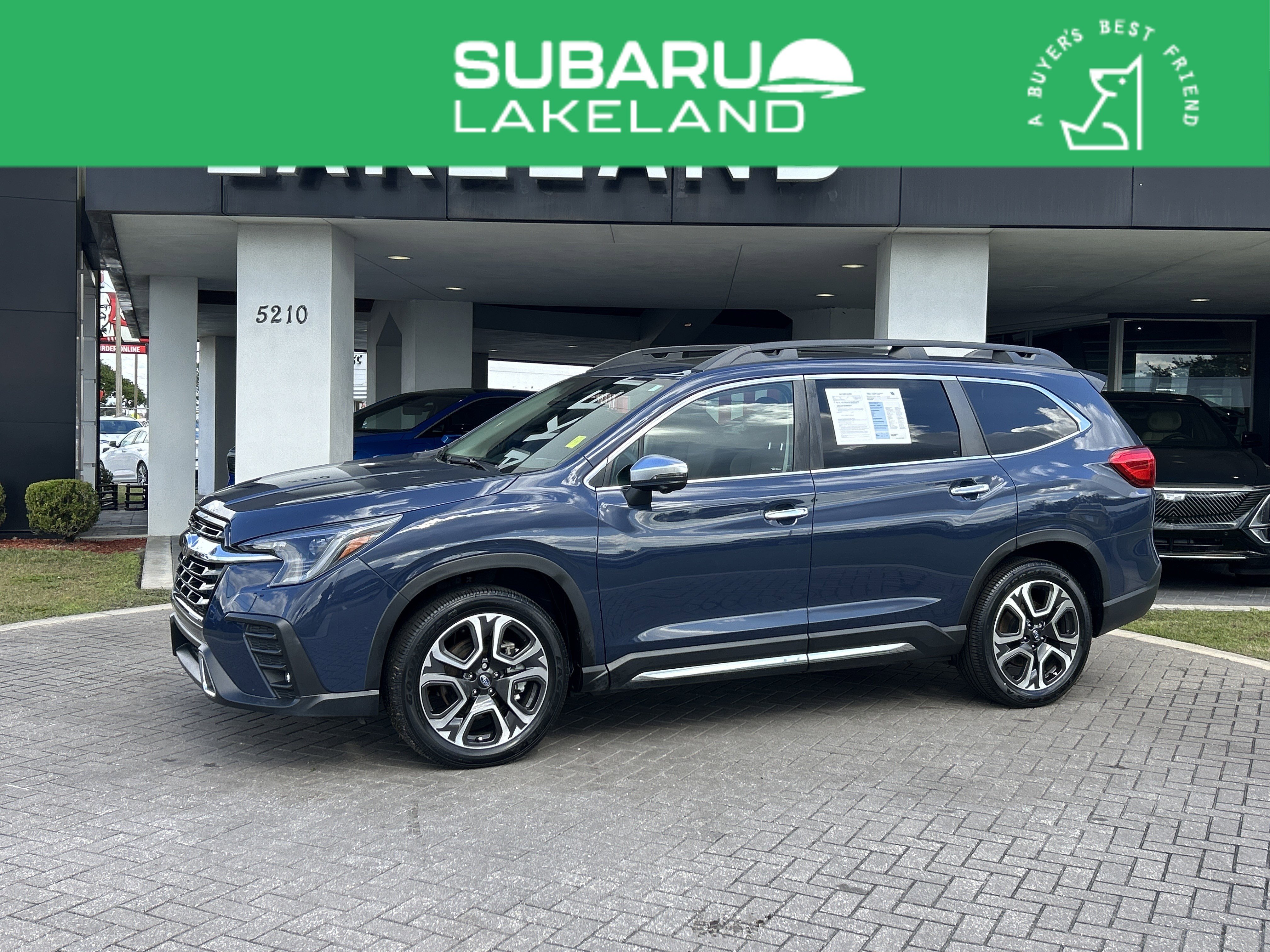 2023 Subaru Ascent Touring's photo