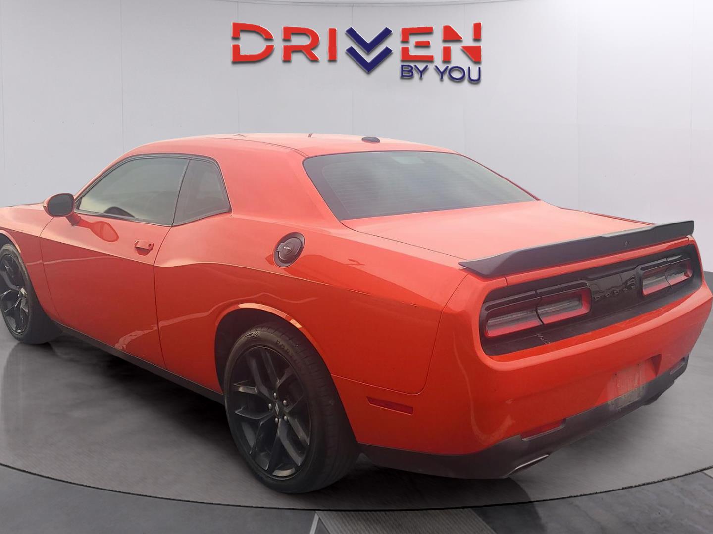 2020 Dodge Challenger SXT photo 2