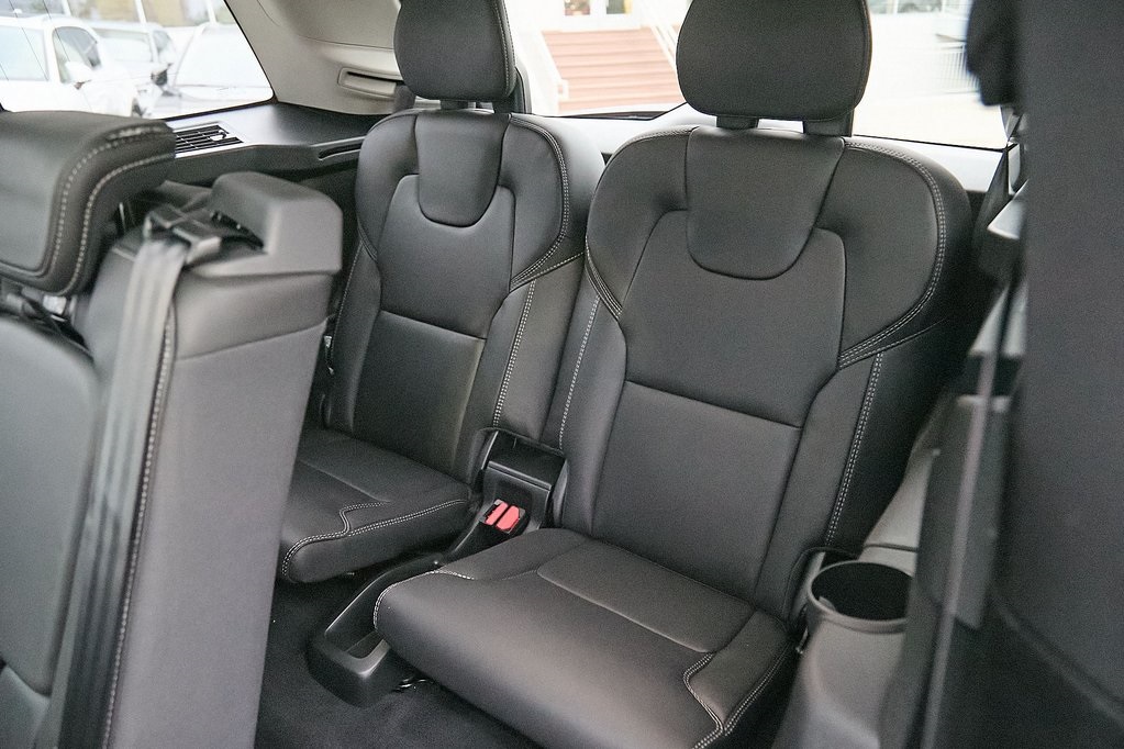 2025 VOLVO XC90 - Image 23