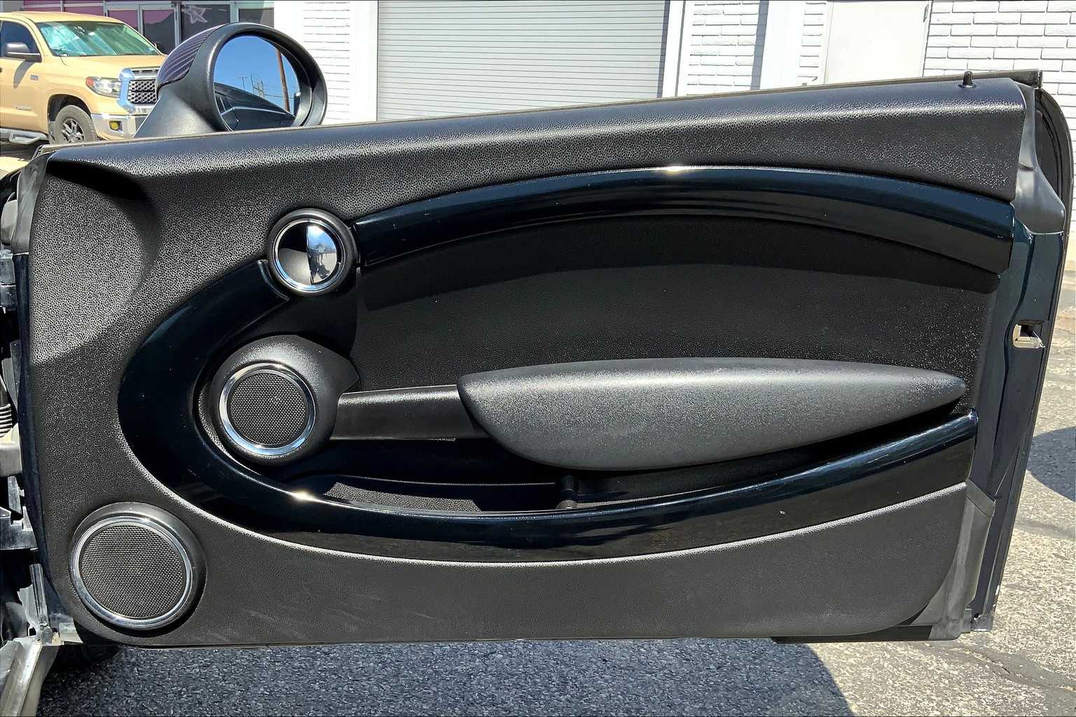 2012 Mini Clubman Base photo 16