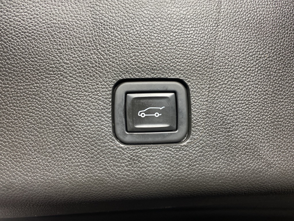 2021 Chevrolet Traverse Cloth 1LT photo 8