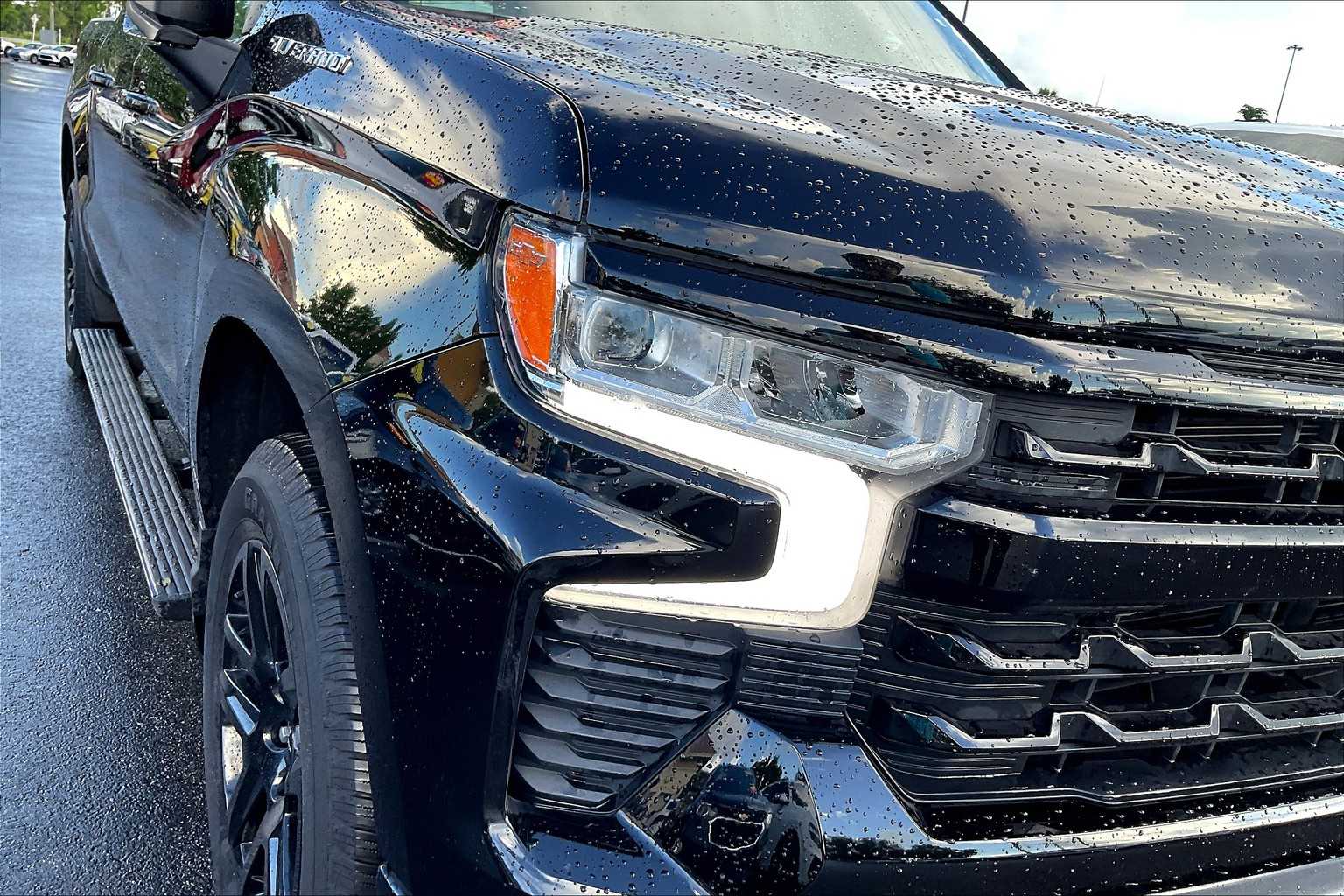 2024 Chevrolet Silverado 1500 RST photo 27