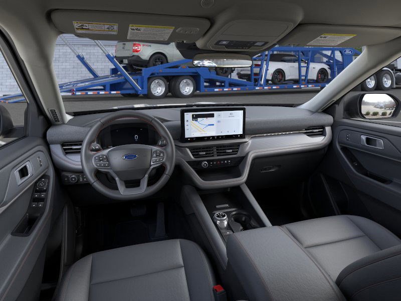 2025 Ford Explorer photo 4