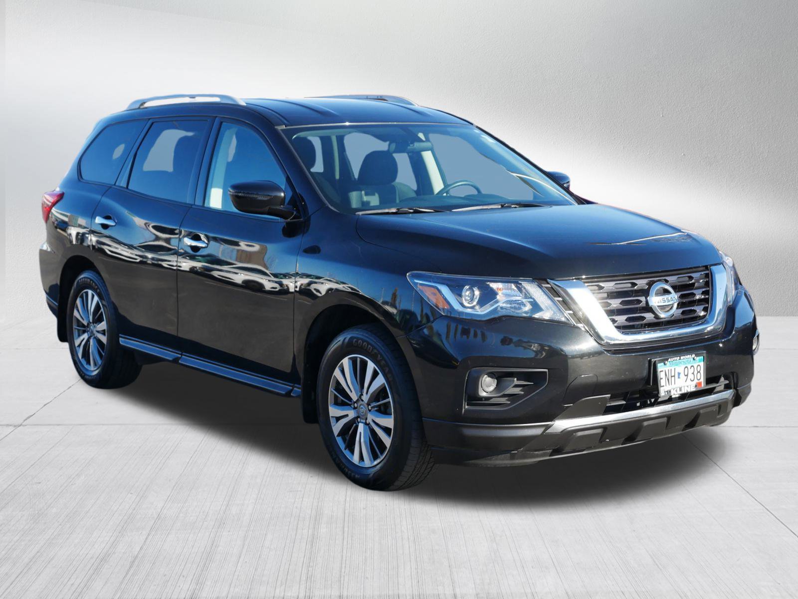 2020 Nissan Pathfinder S