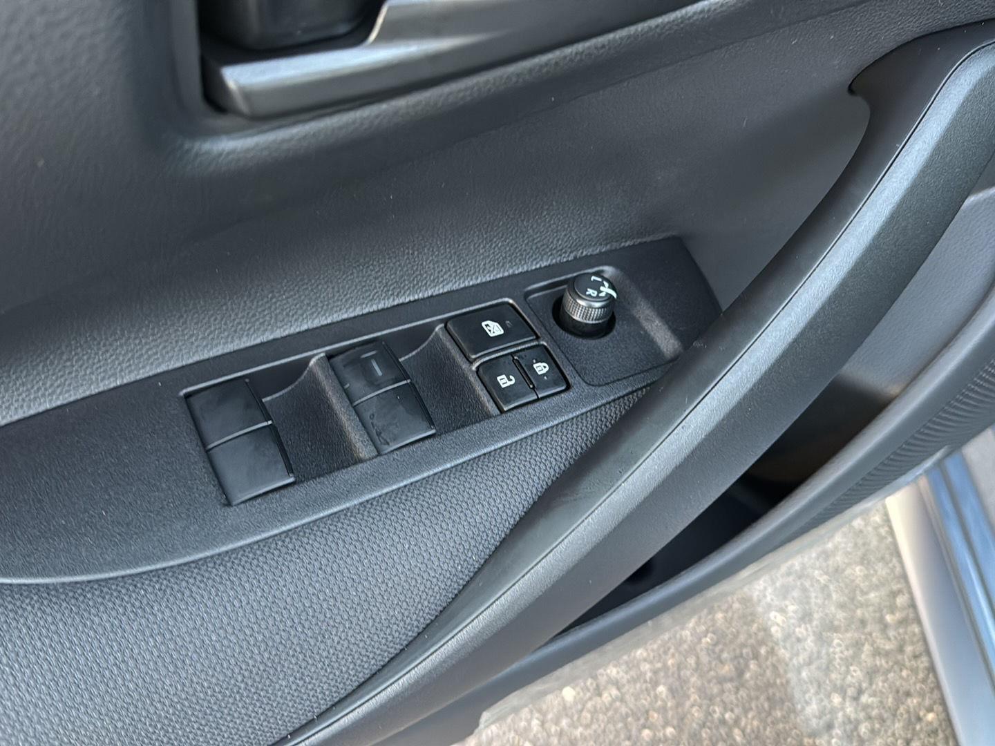 2026 Toyota Corolla LE photo 26