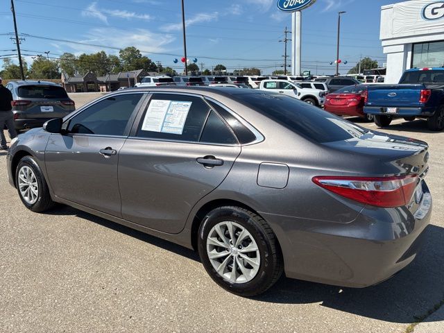 2017 Toyota Camry XLE XSE photo 6