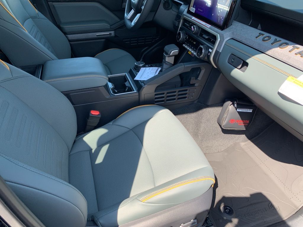 2025 Toyota Tacoma Trailhunter Double Cab photo 16