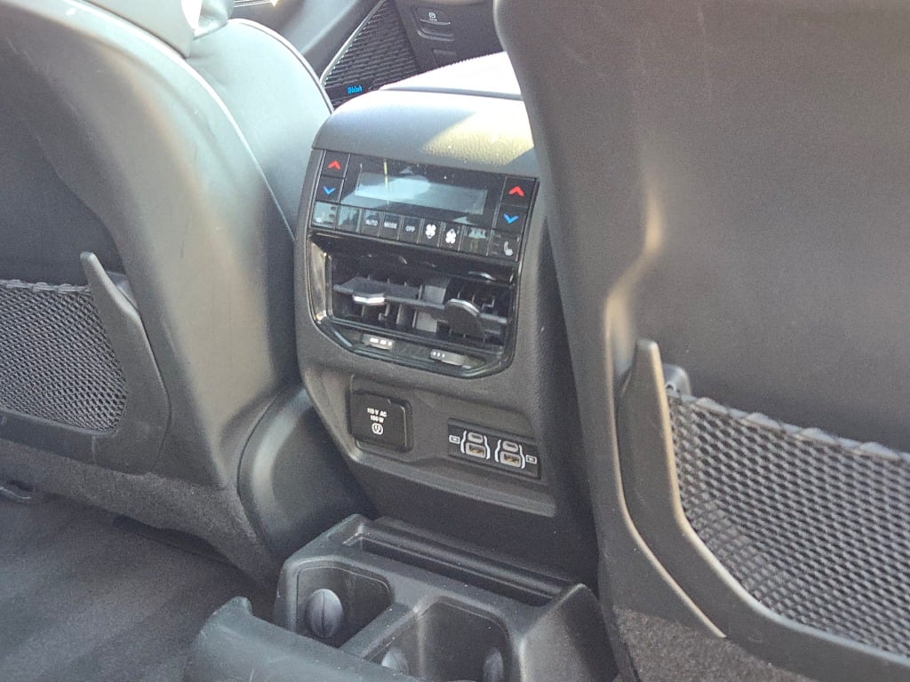2021 Jeep Grand Cherokee Overland photo 7