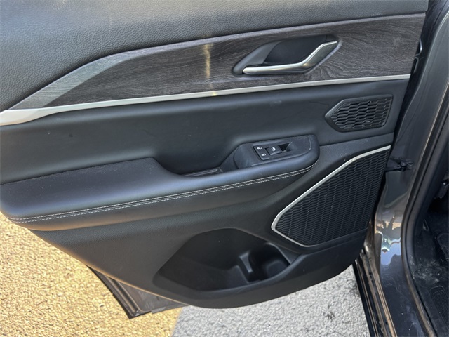 2022 Jeep Grand Cherokee Limited photo 19
