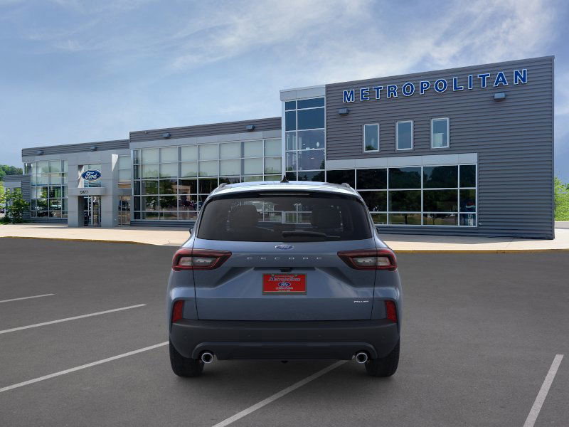 2026 Ford Escape ST-Line photo 4