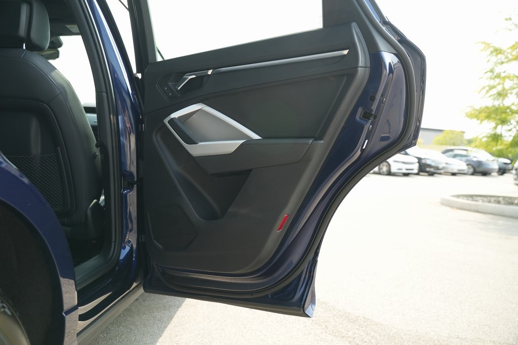 2021 Audi Q3 S line Premium photo 32