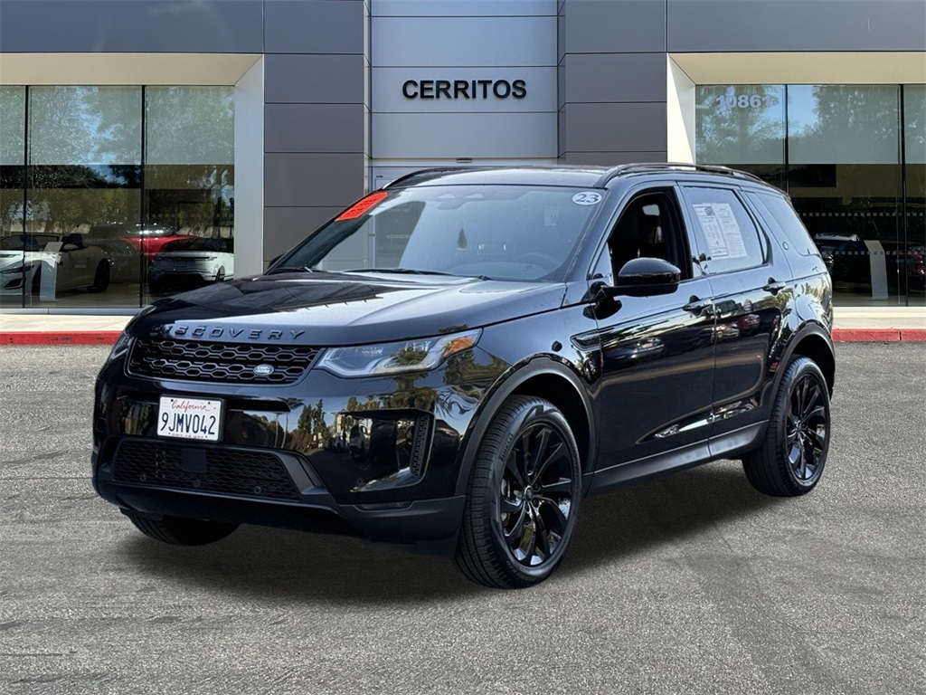 2023 Land Rover Discovery Sport SE's photo