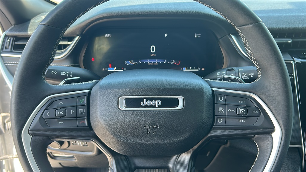2023 Jeep Grand Cherokee Altitude photo 14