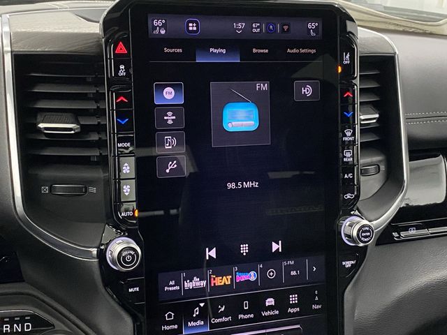 2025 Ram 1500 Laramie photo 19