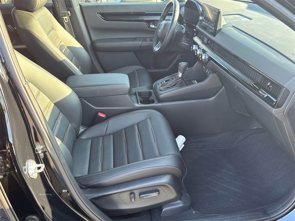 2025 Honda CR-V Hybrid Sport Touring photo 10