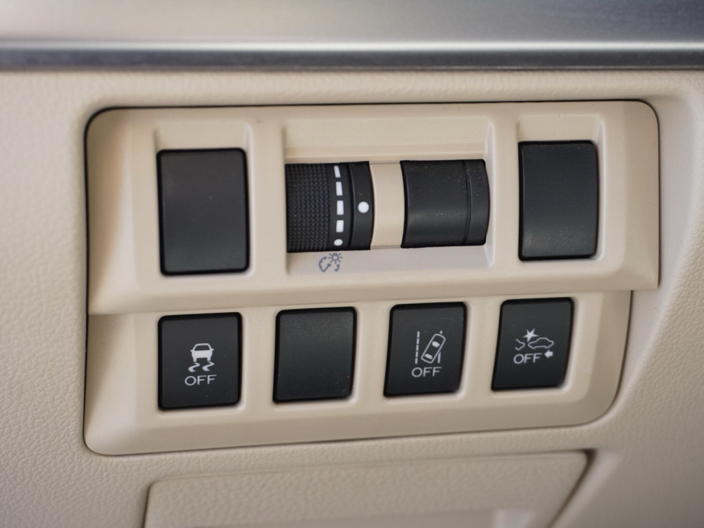 2019 Subaru Outback 2.5i Premium photo 12