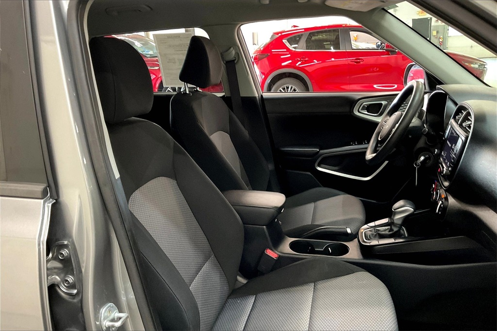2023 KIA SOUL - Image 5