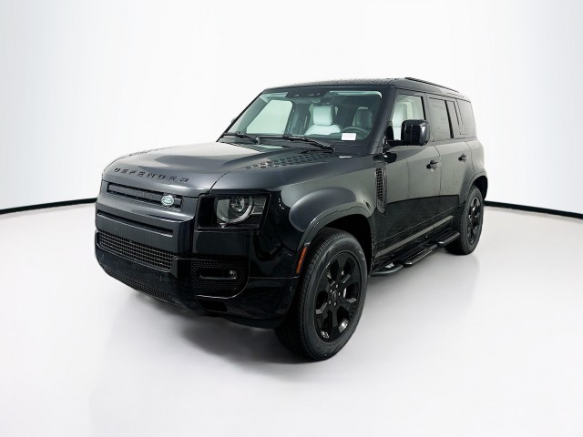 2025 Land Rover Defender 110 X-Dynamic SE