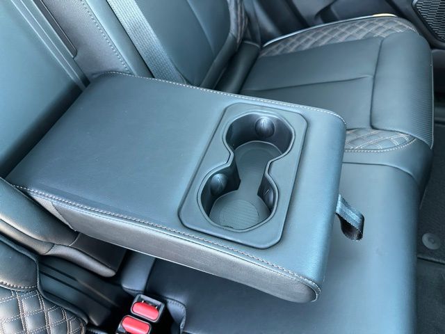 2025 Jeep Grand Cherokee Summit photo 32