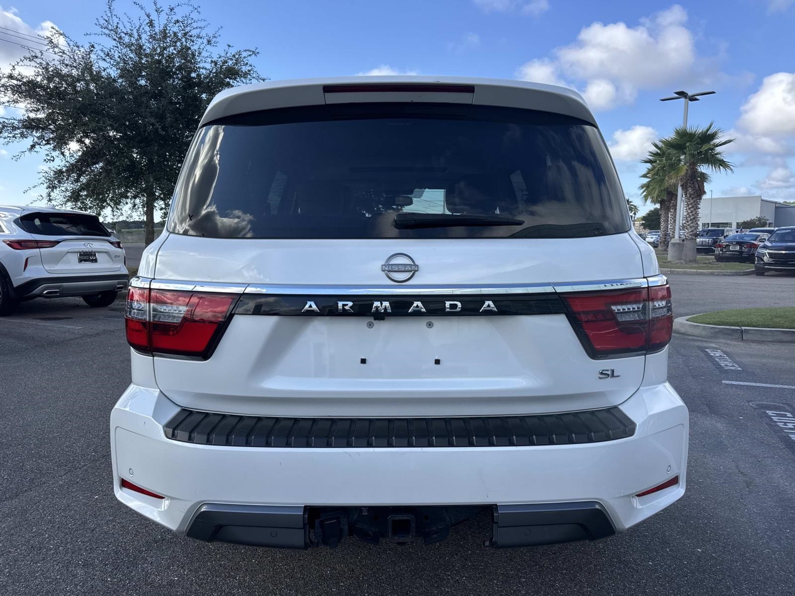 2023 Nissan Armada SL photo 3