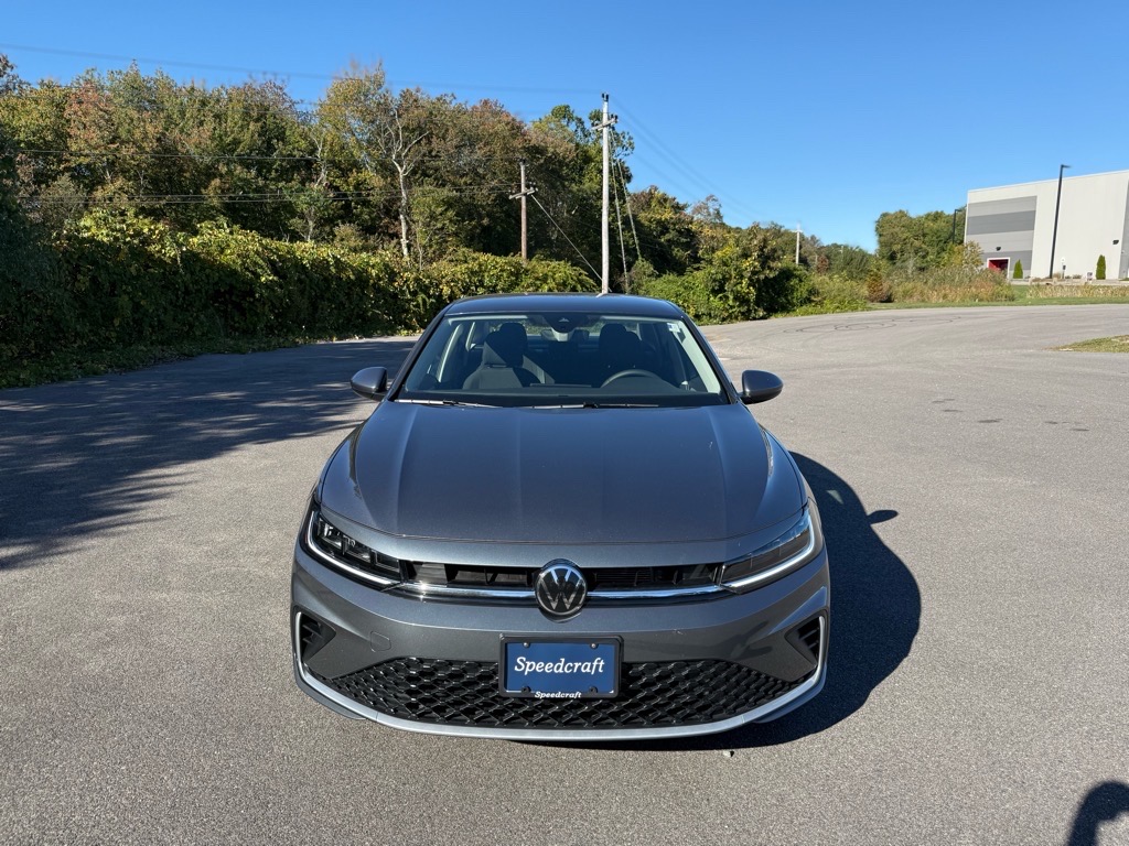 2025 Volkswagen Jetta 1.5T S photo 2