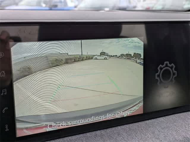 2025 Nissan Kicks SV photo 16