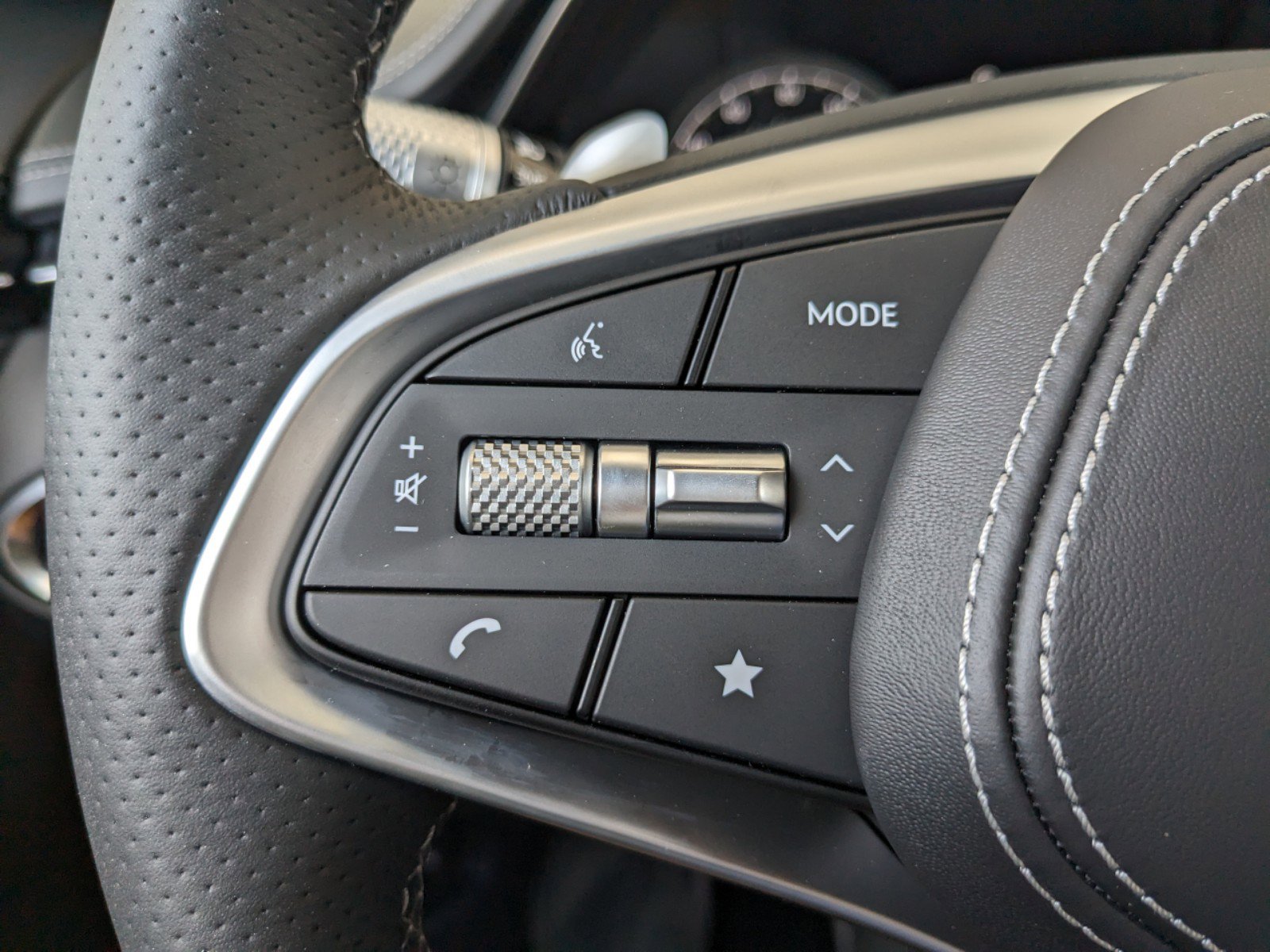 2025 Genesis GV70 3.5T Sport Advanced photo 21