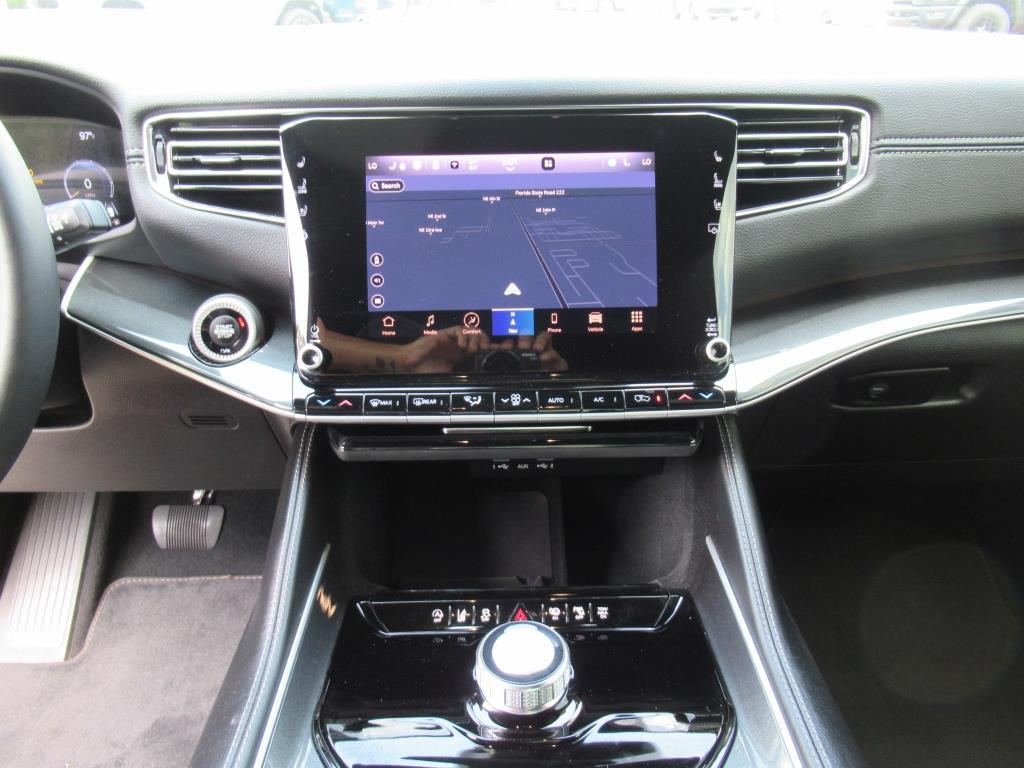 2023 Jeep Wagoneer L Base photo 17