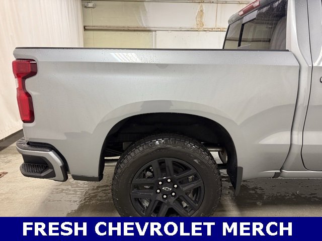 2026 Chevrolet Silverado 1500 RST photo 3