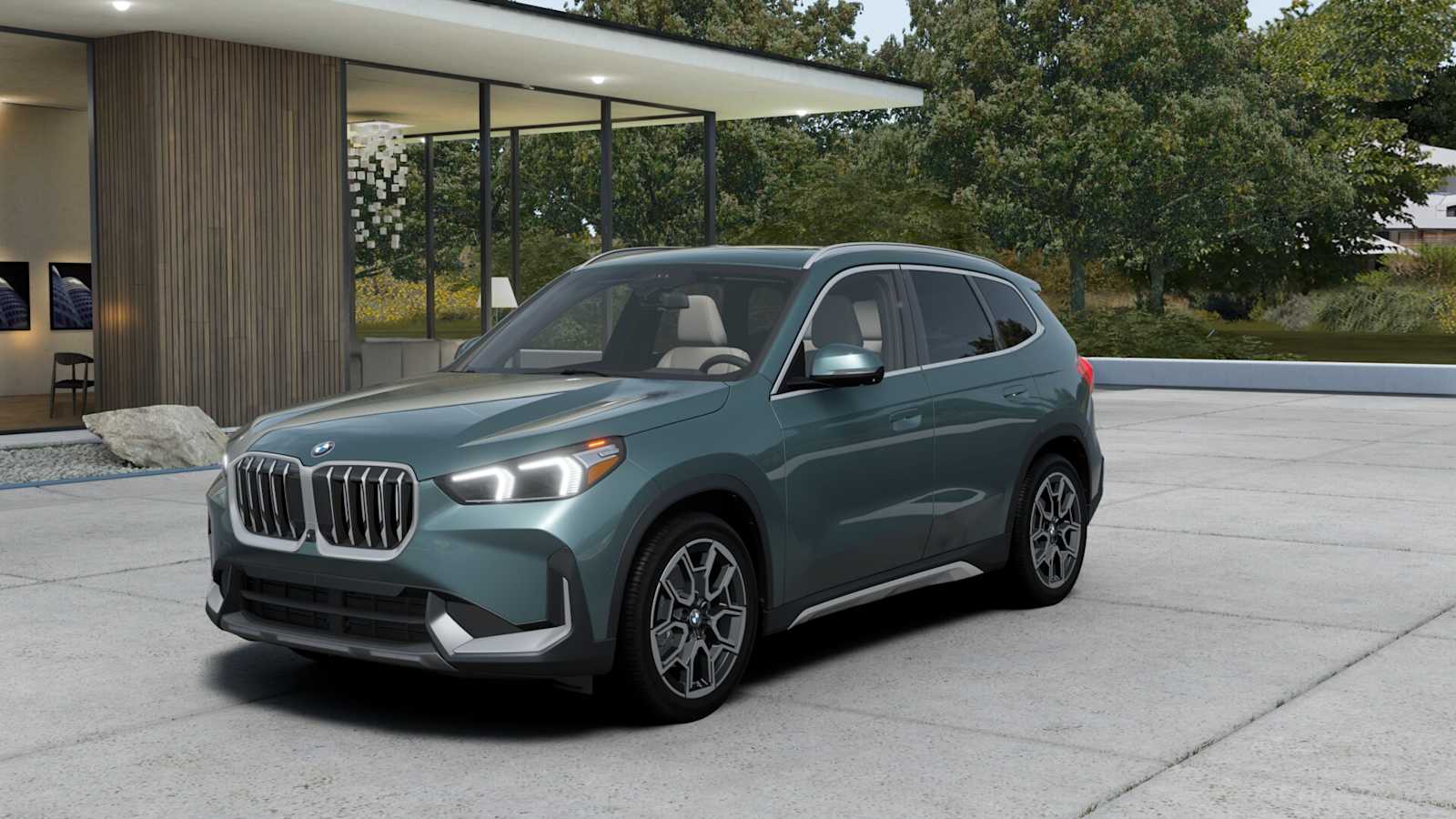 2026 BMW X1 28i's photo