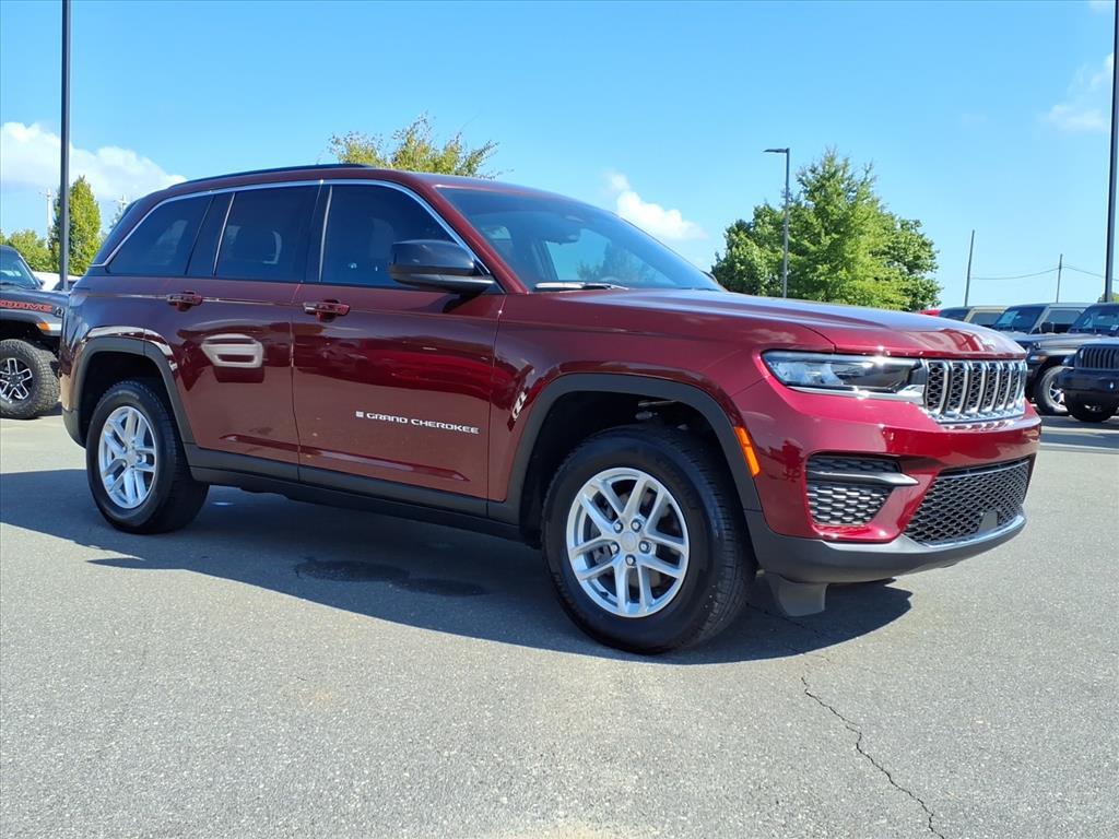 2024 Jeep Grand Cherokee Laredo X photo 19