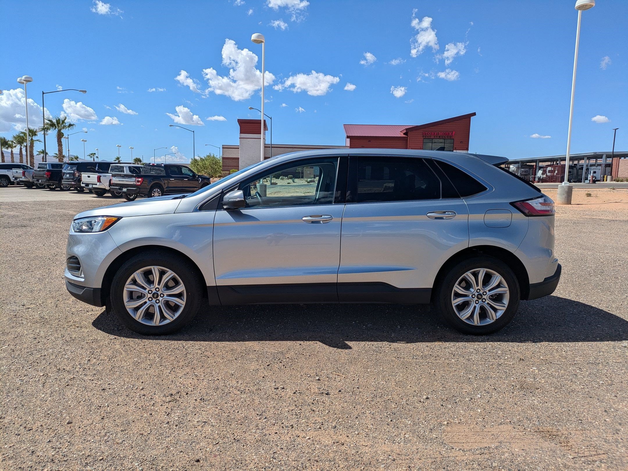 2024 Ford Edge Titanium photo 6