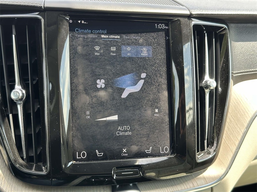 2019 Volvo XC60 T5 Inscription photo 5