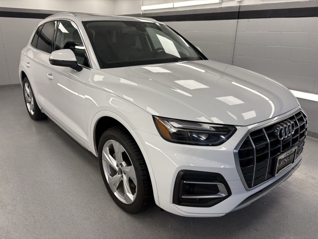 2021 Audi Q5 45 Premium Plus photo 3