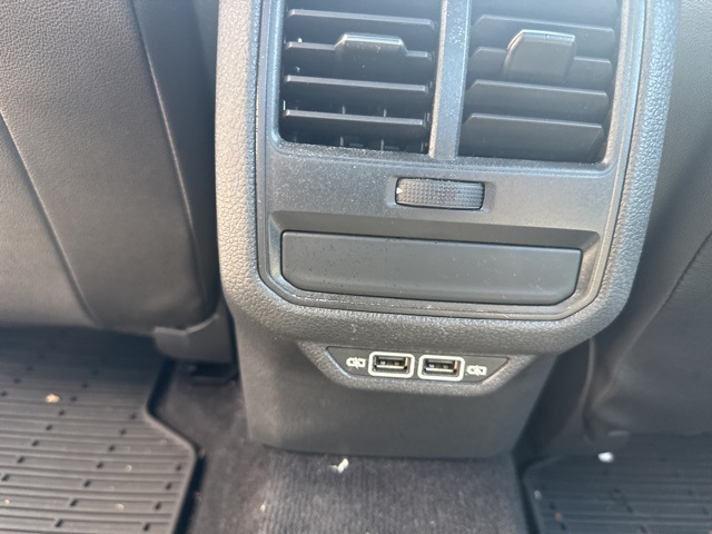 2021 Volkswagen Passat 2.0T R-Line photo 17