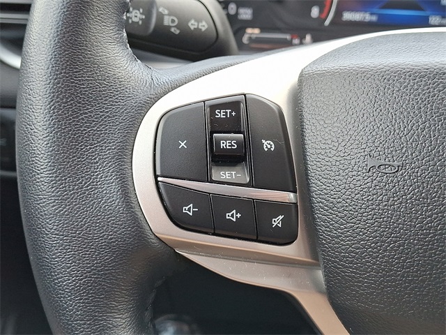 2022 Ford Explorer XLT photo 17