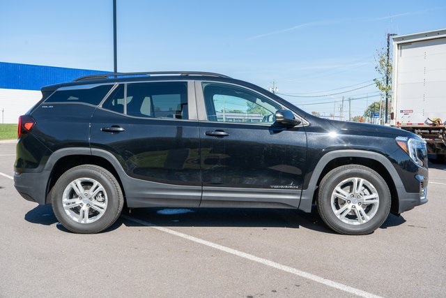 2022 Gmc Terrain SLE photo 4