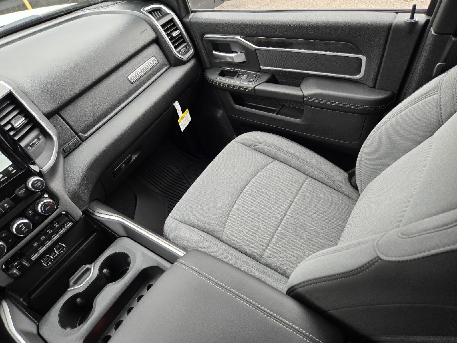 2024 Ram 2500 Big Horn photo 17