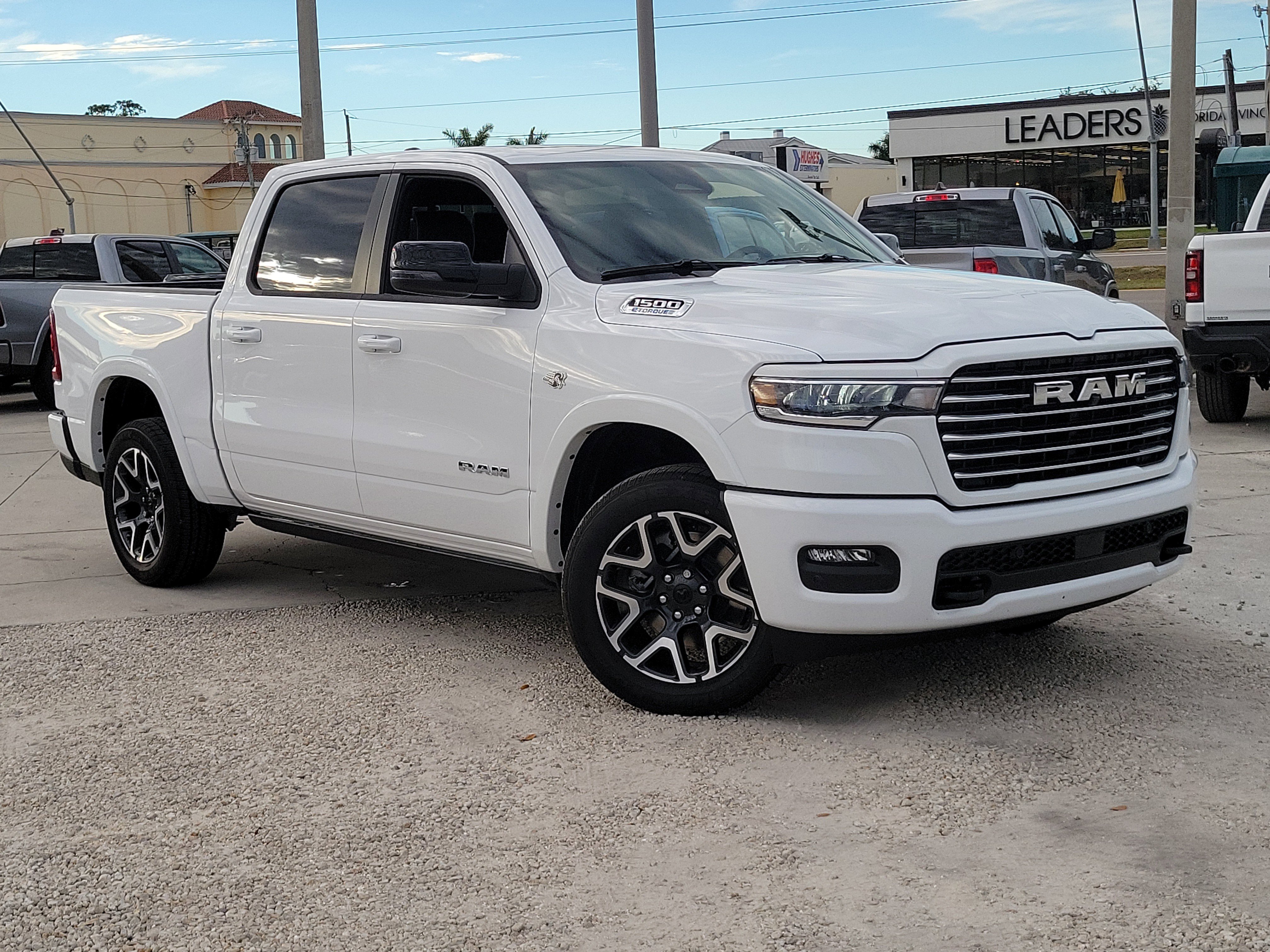 2026 RAM Ram 1500 Pickup Laramie's photo