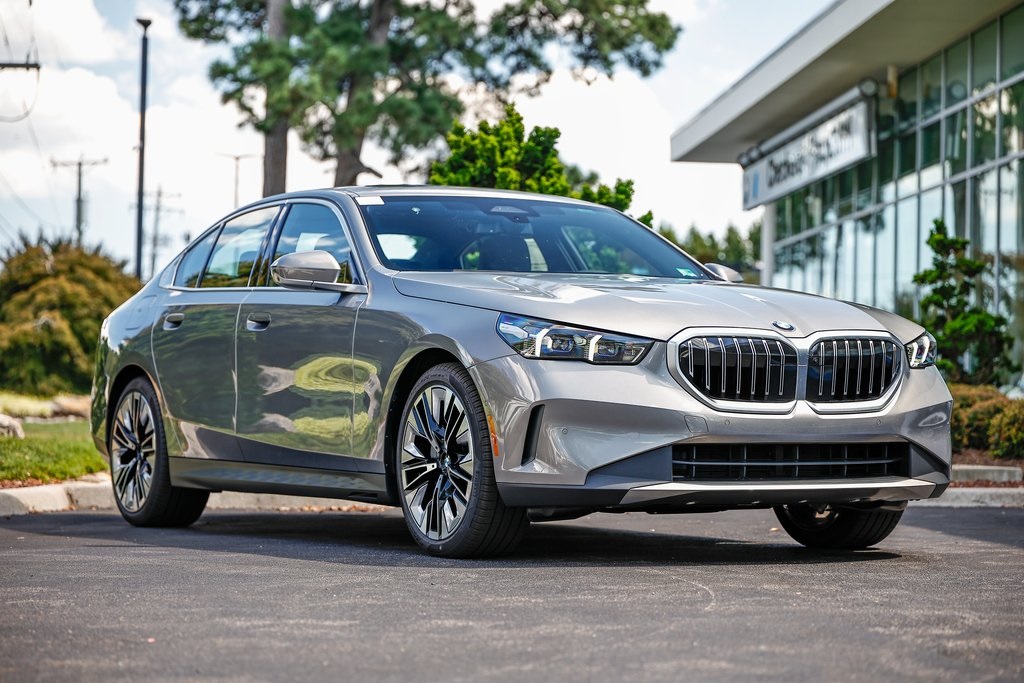 2026 BMW 5 Series 530i's photo