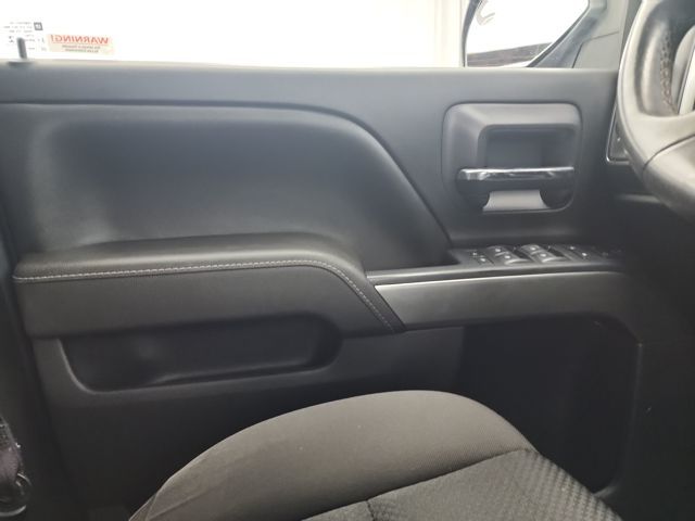 2017 Chevrolet Silverado 1500 LT photo 11